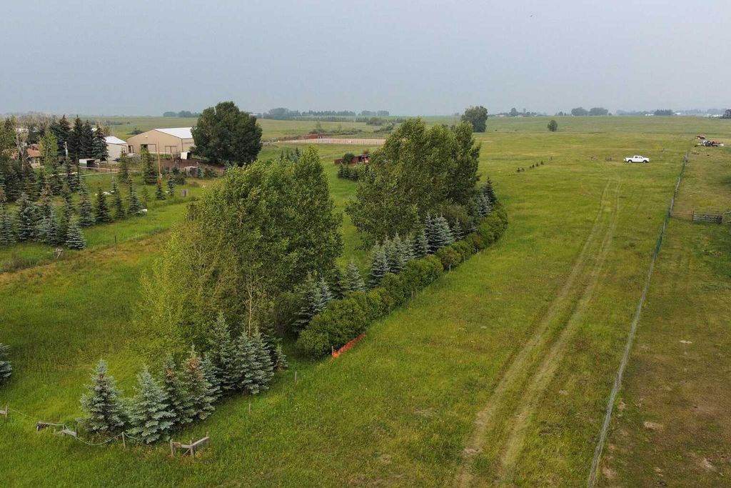 Photo of 48 Street E, Rural Foothills County, AB T1S 0R3 (MLS # A2310252)