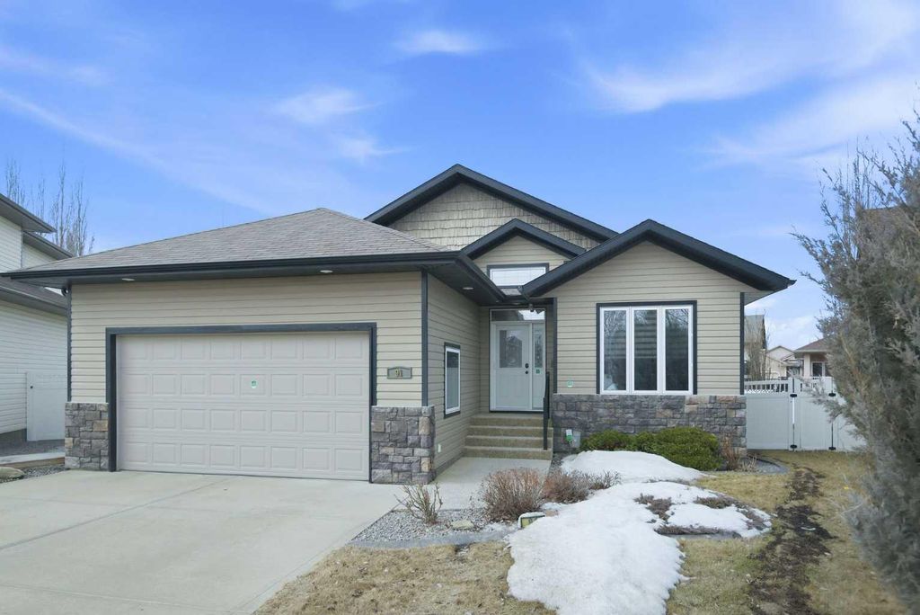 Photo of 91 Woodrow Close, Red Deer, AB T4N 7G1 (MLS # A2293733)
