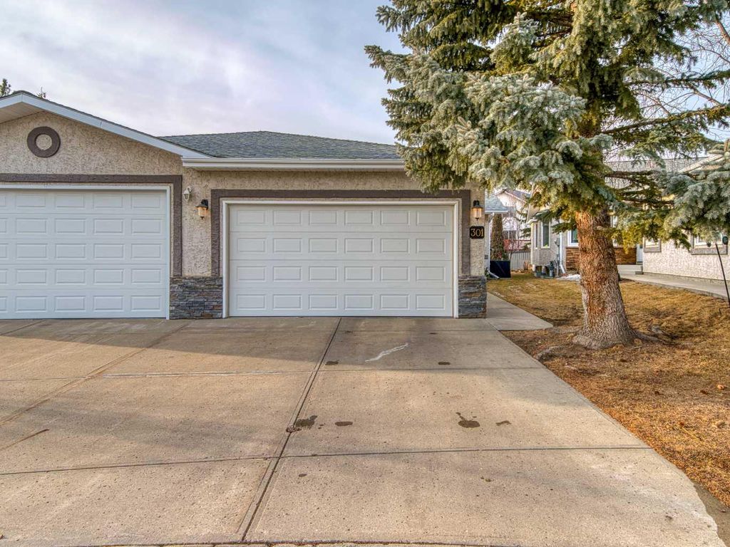 Photo of 301 Arbour Cliff Close NW, Calgary, AB T3G 3W8 (MLS # A2284425)
