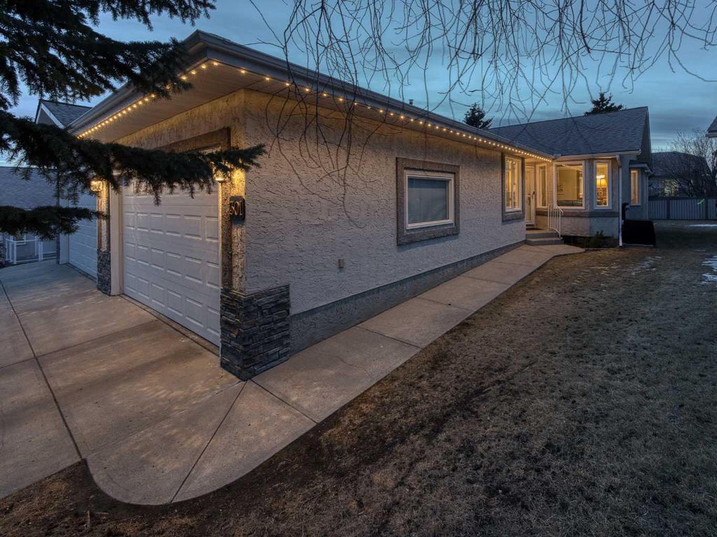 Photo of 301 Arbour Cliff Close NW, Calgary, AB T3G 3W8 (MLS # A2284425)