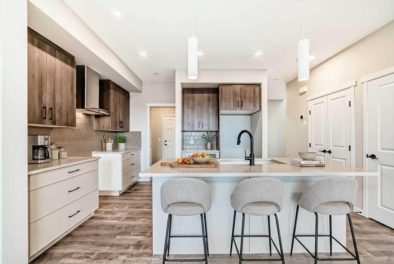 35 Bartlett Crescent SE