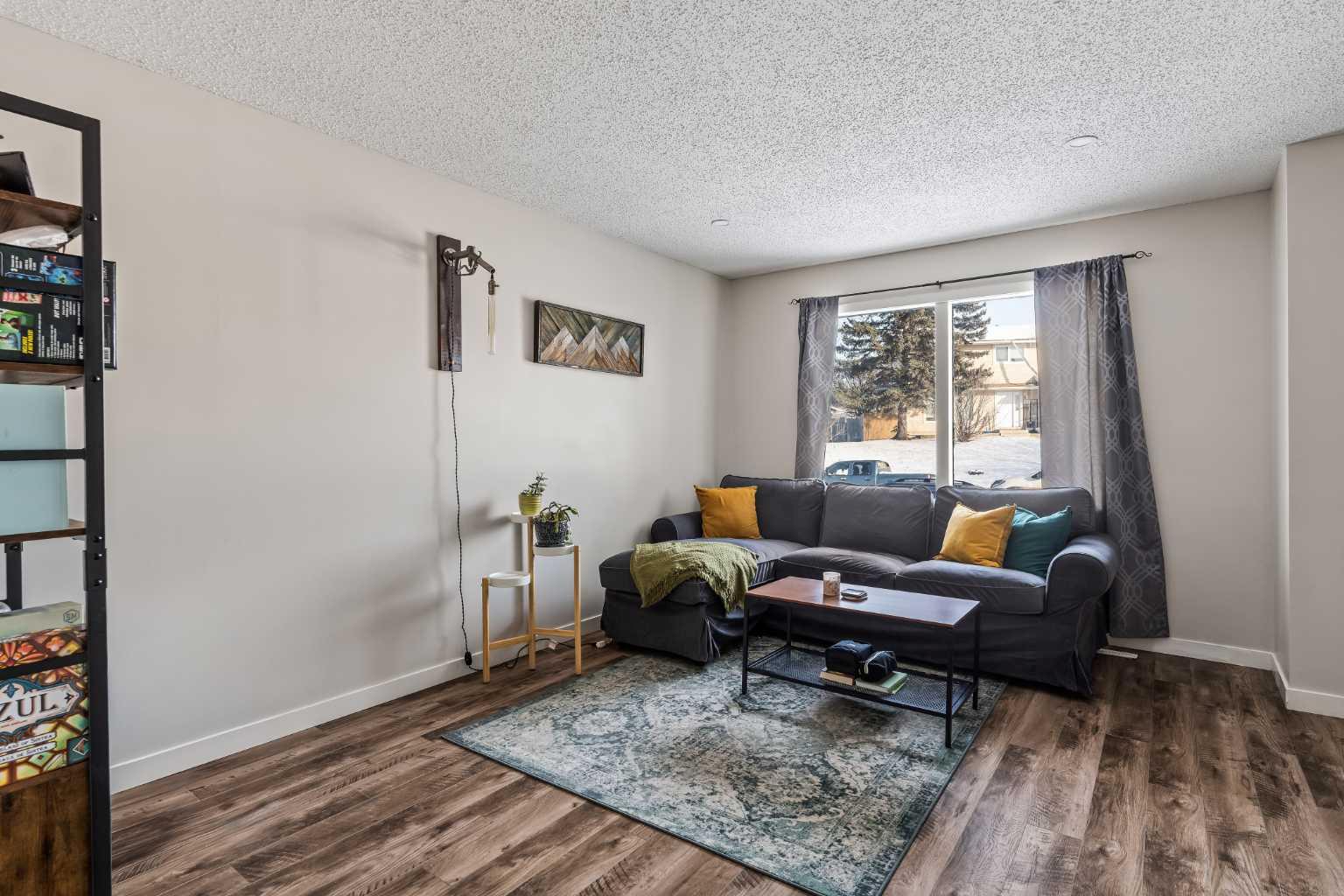 617 Albert Street SE