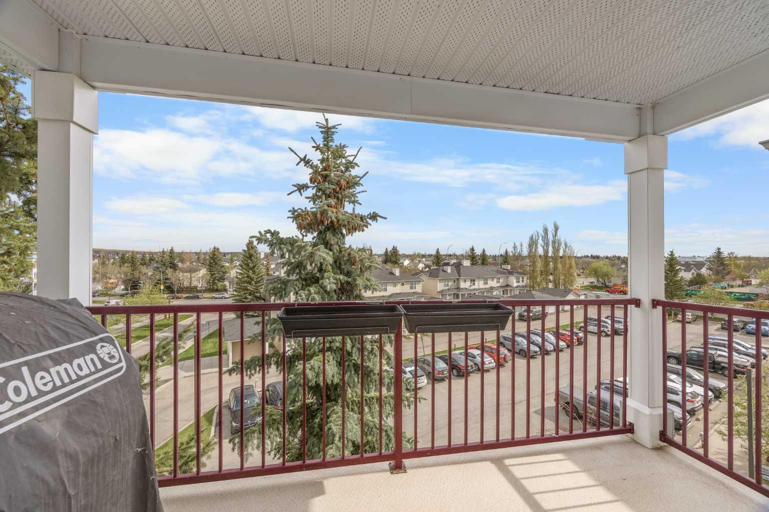 9 Country Village Bay NE 412
