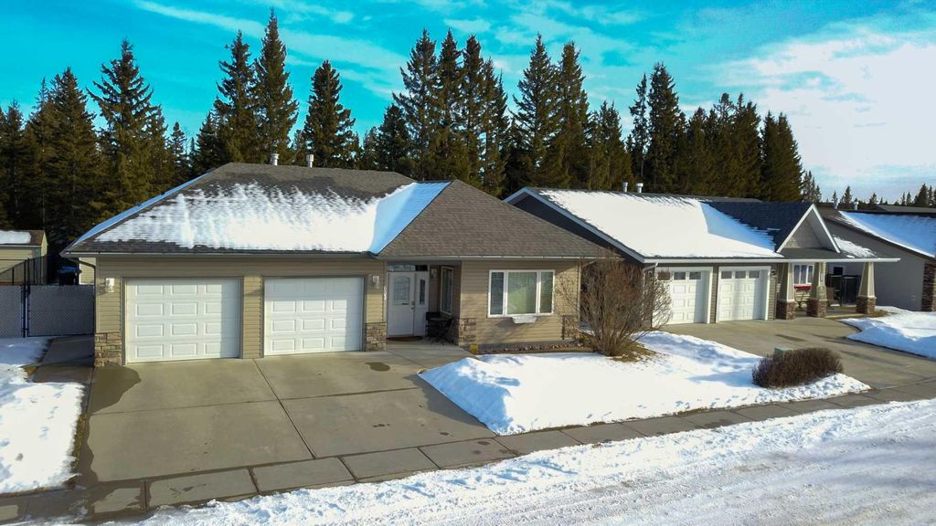 Photo of 603 5 Street SW, Sundre, AB T0M 1X0 (MLS # A2283568)