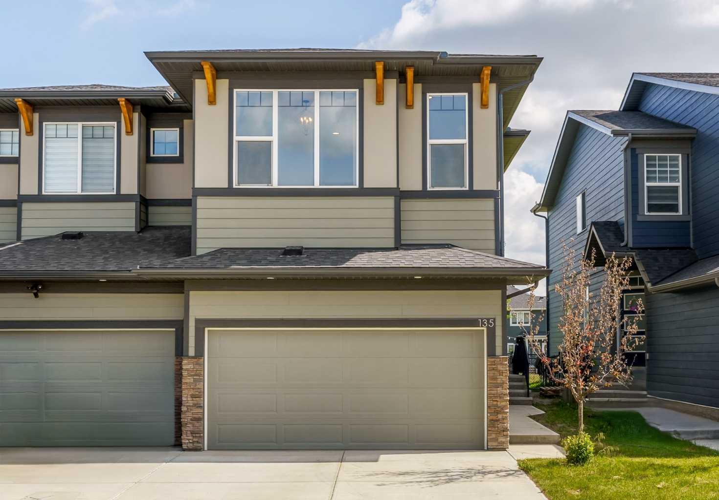 135 Legacy Glen Parade SE