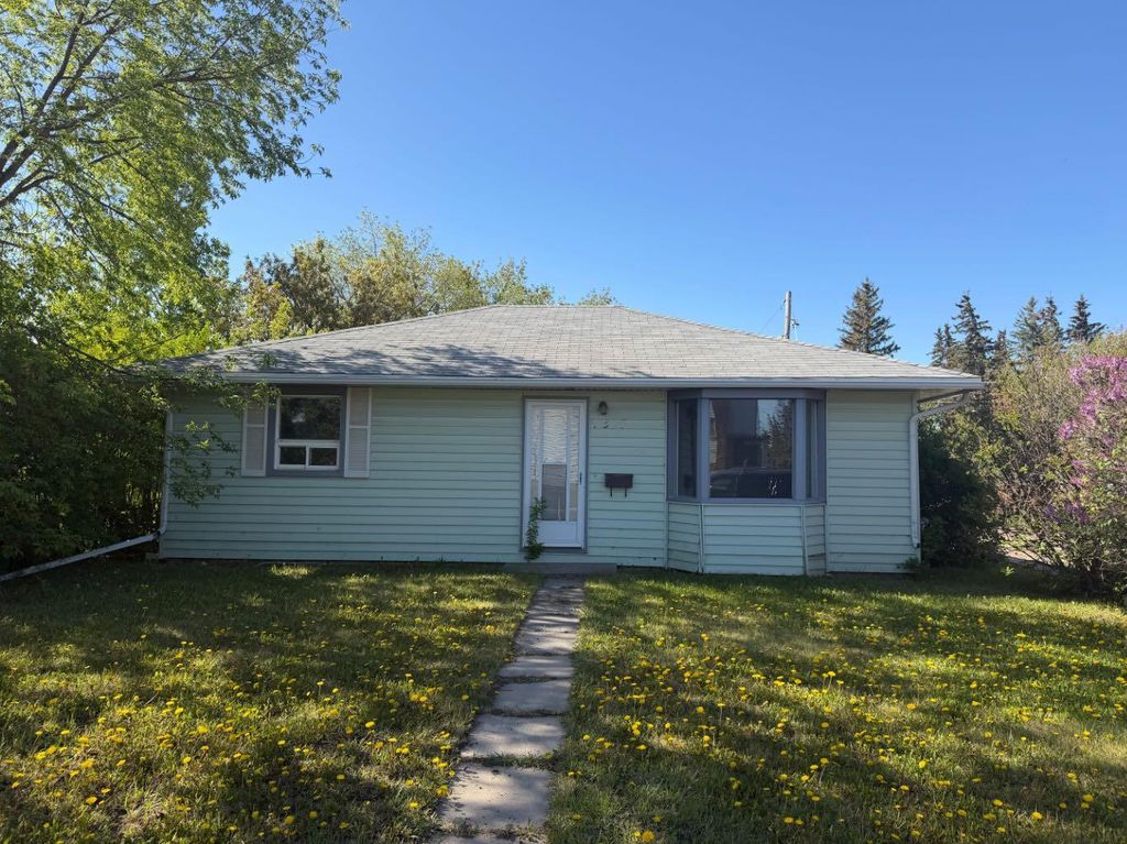 Photo of 9657 Hillcrest Drive, Grande Prairie, AB T8V 1A9 (MLS # A2315521)