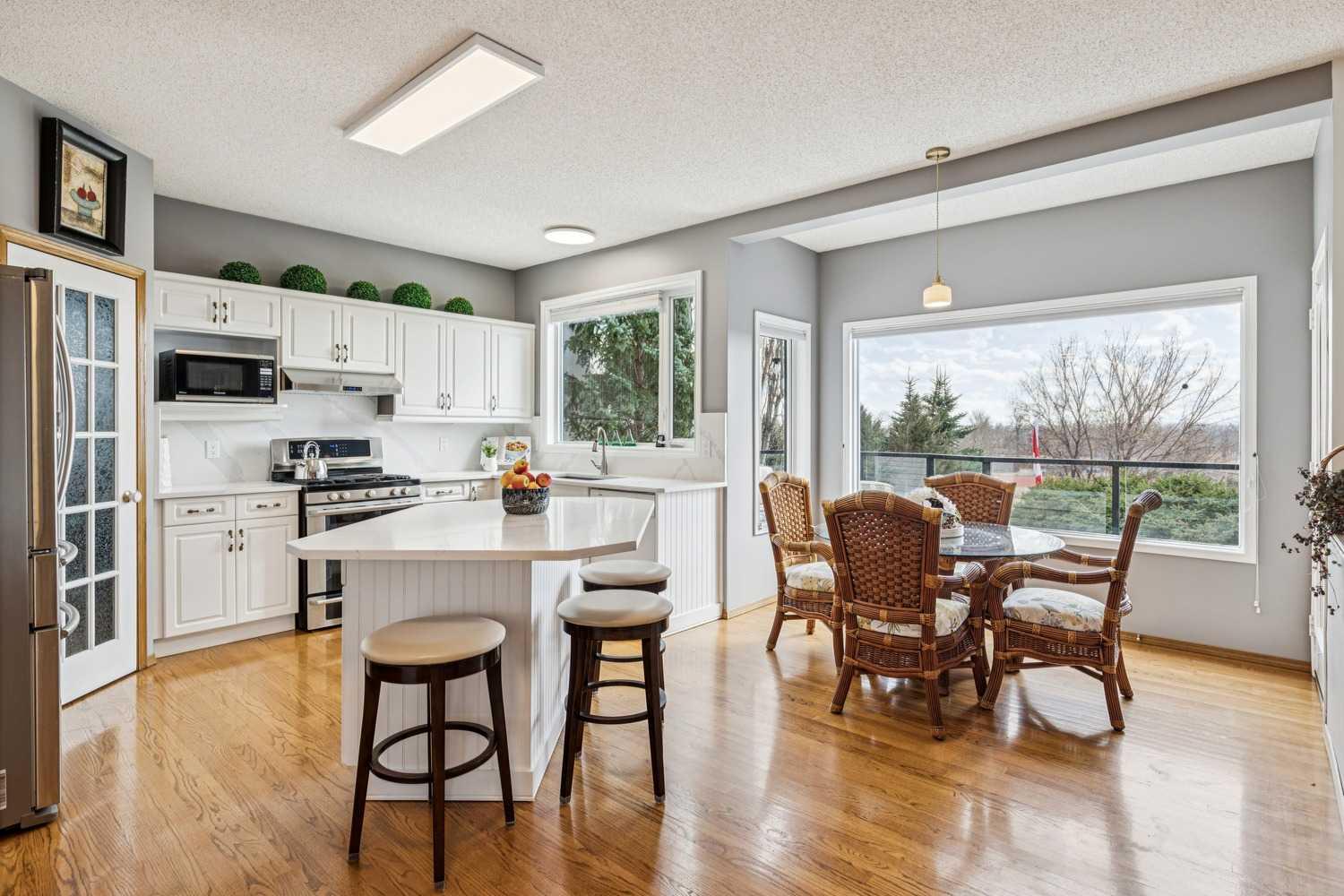 157 Douglas Park Boulevard SE