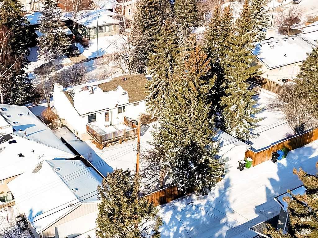 Photo of 6208 Dalton Drive NW, Calgary, AB T3A 1E3 (MLS # A2289536)