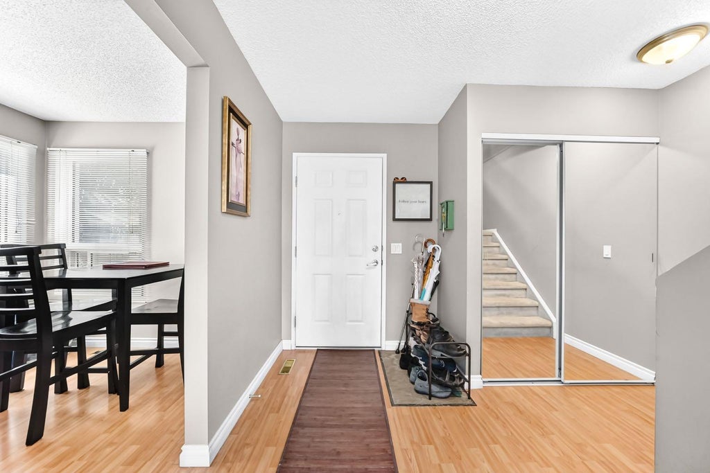 Photo of 2003 Signal Hill Green SW, Calgary, AB T3H 2Y4 (MLS # A2335981)