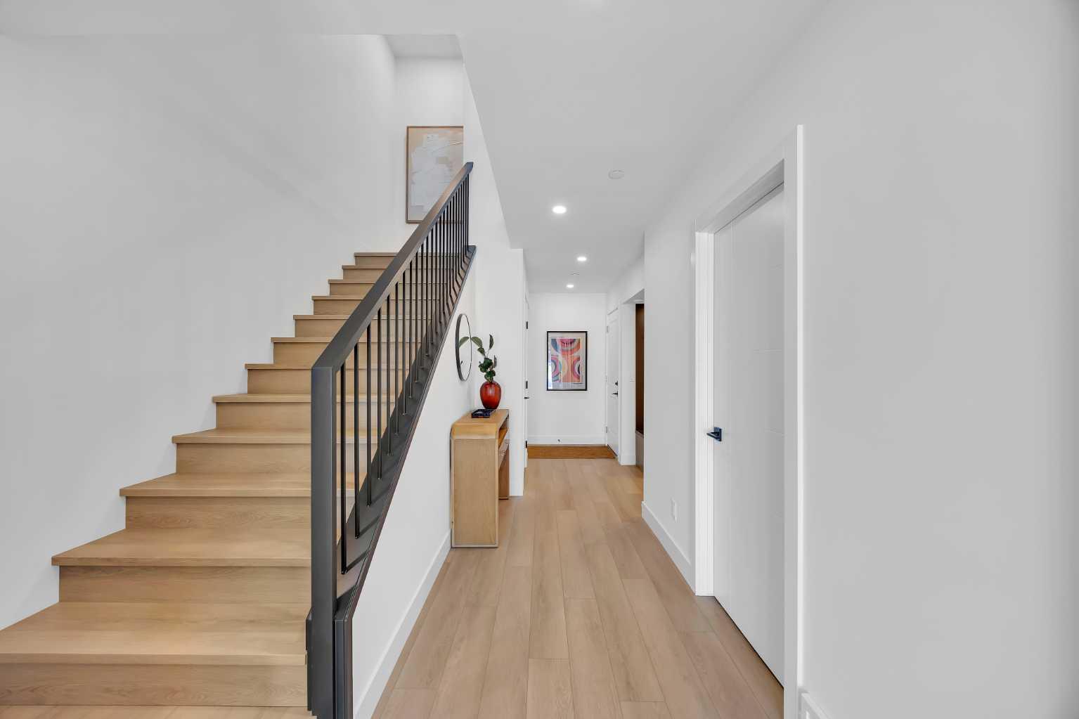 12 Greenwich Heath NW