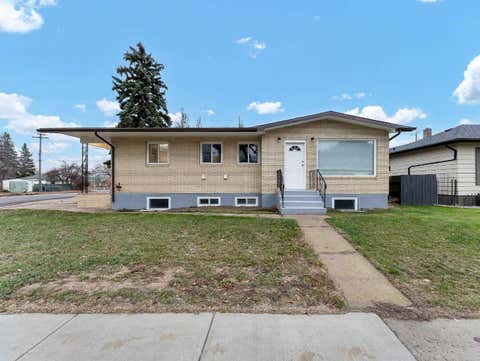 Photo of 189 2 Street NE, Medicine Hat, AB T1A 5K8 (MLS # A2325050)