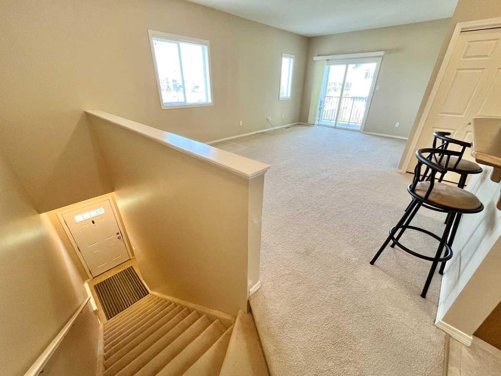 Photo of 137 Silkstone Road W #7, Lethbridge, AB T1J 3H6 (MLS # A2327820)