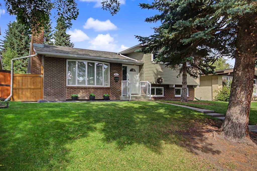 Photo of 416 Allston Avenue SE, Calgary, AB T2H 1R7 (MLS # A2344415)