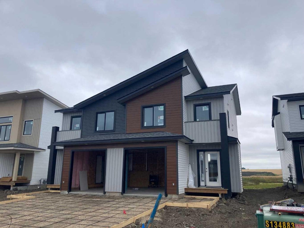 Photo of 9524 114 Avenue, Clairmont, AB T8X 0W8 (MLS # A2346009)