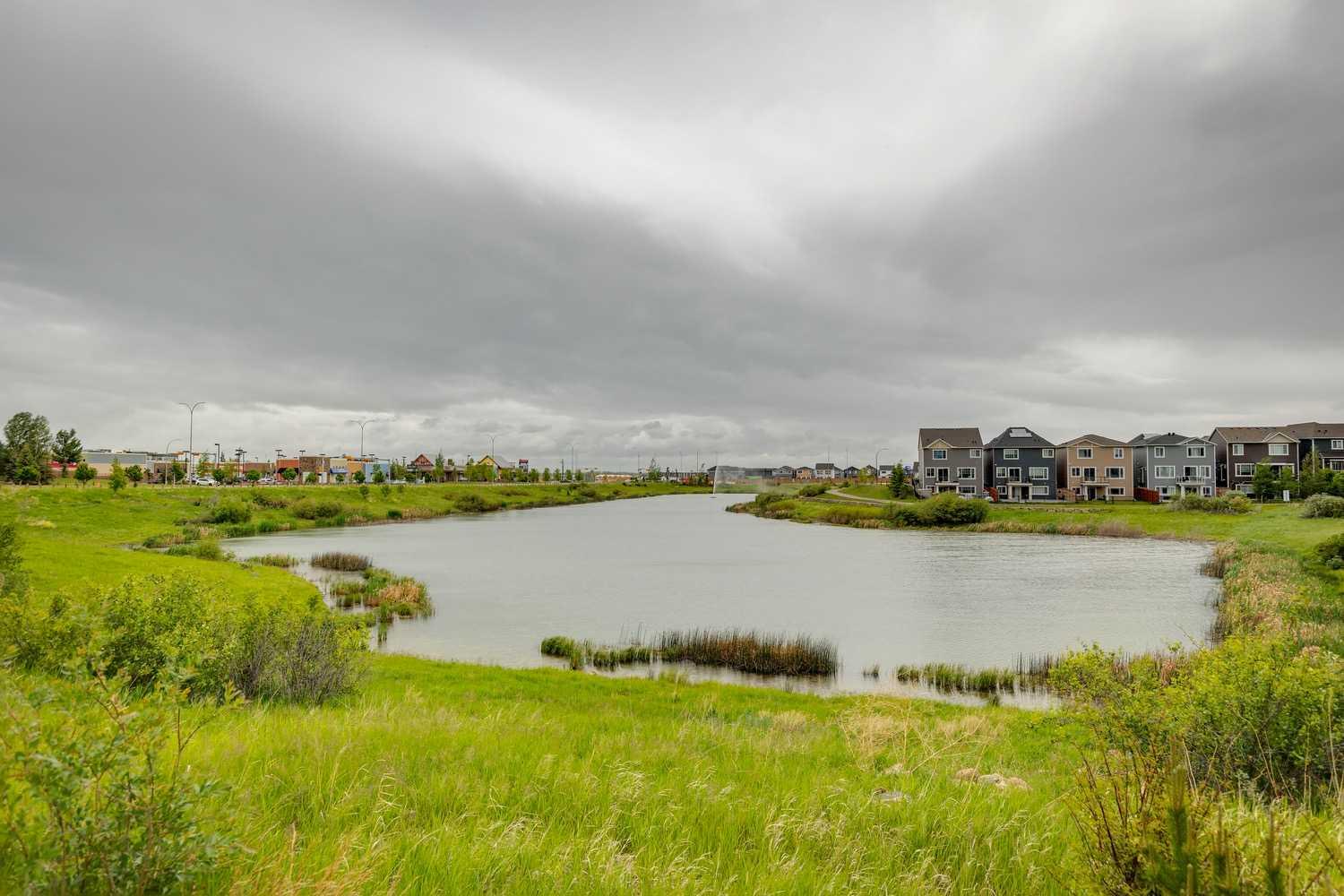 69 Yorkville Green SW