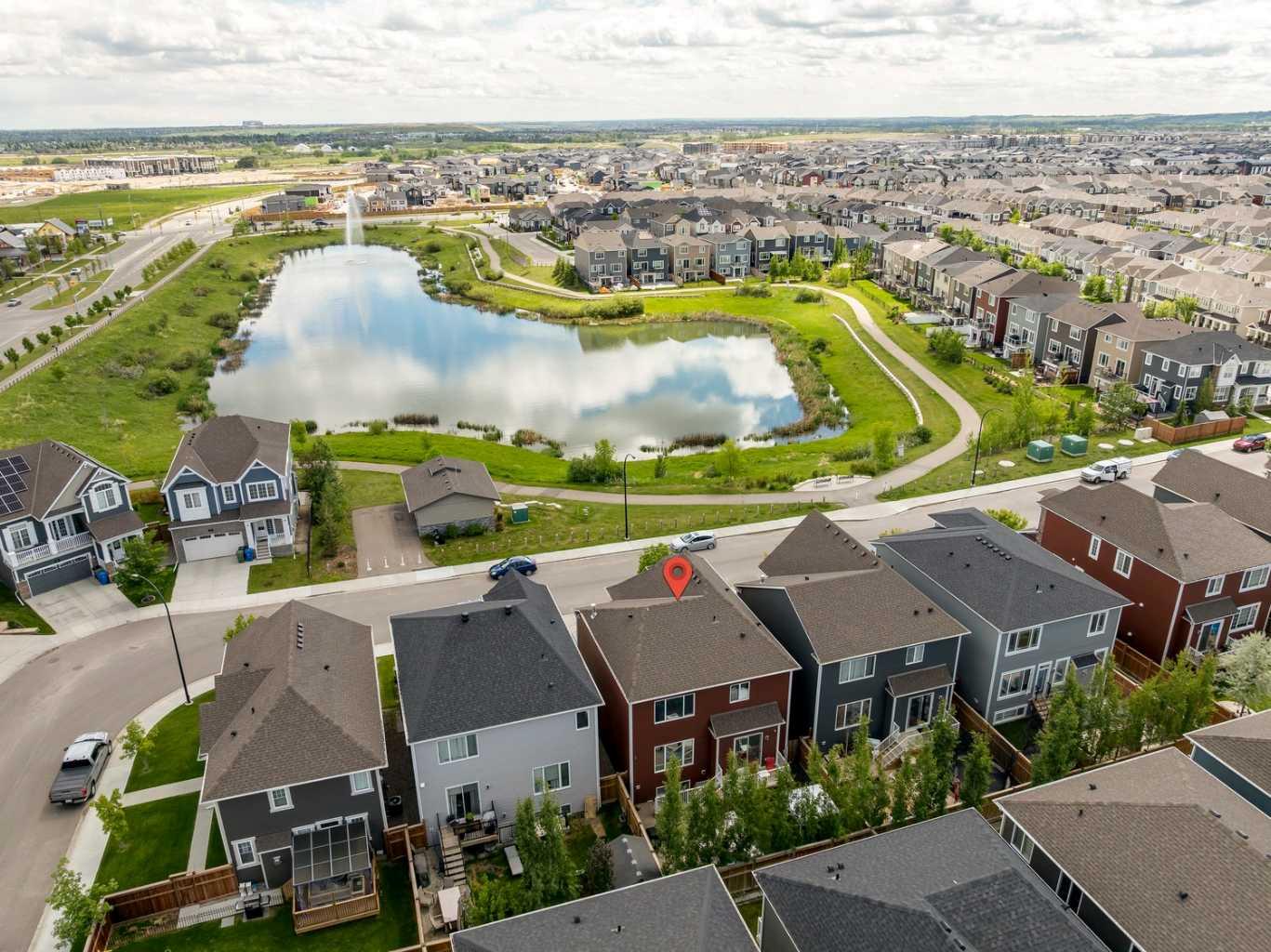 69 Yorkville Green SW