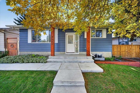 Photo of 3248 Doverville Crescent SE, Calgary, AB T2B 1T9 (MLS # A2345881)
