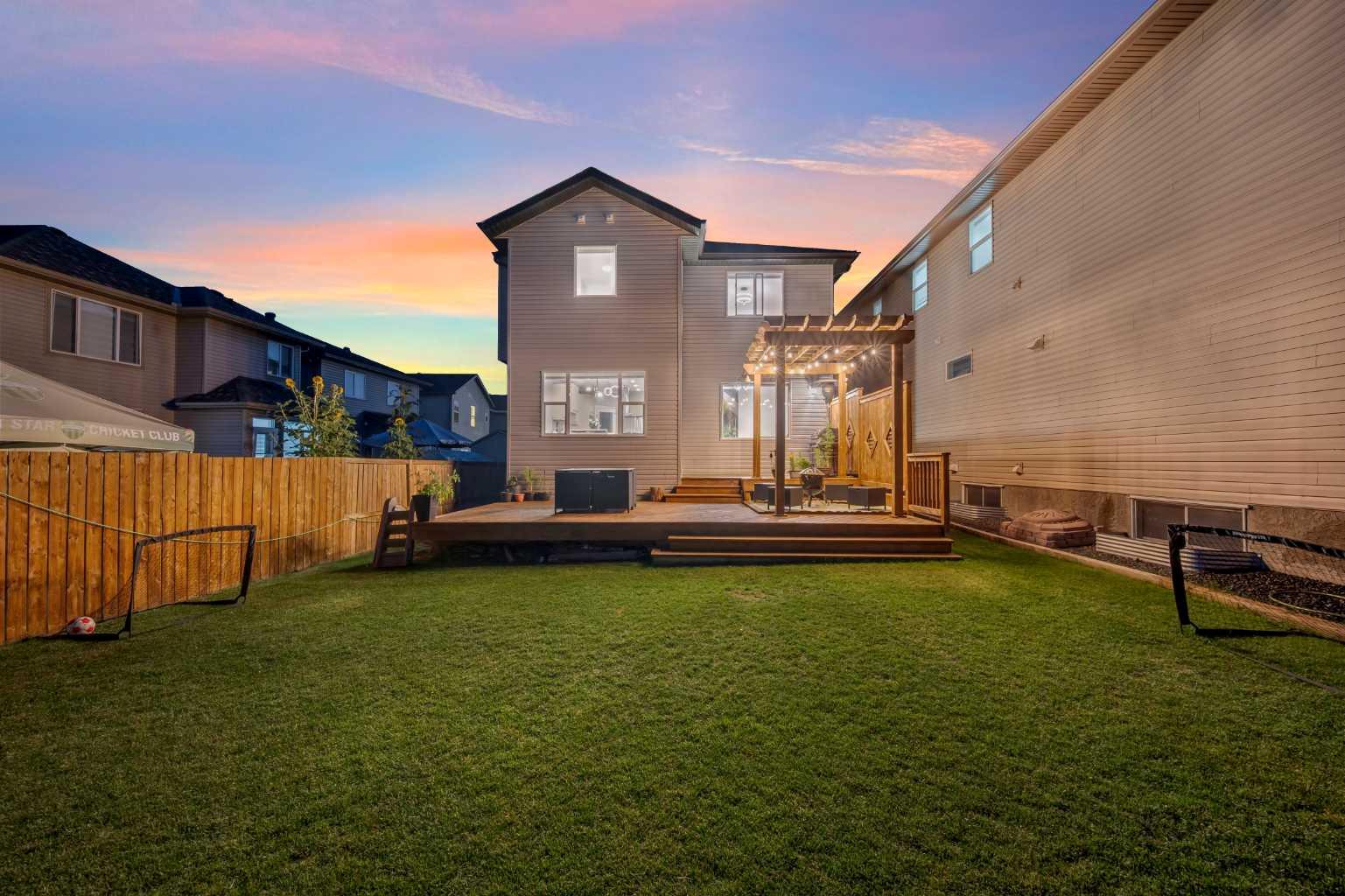 30 Skyview Shores Place NE