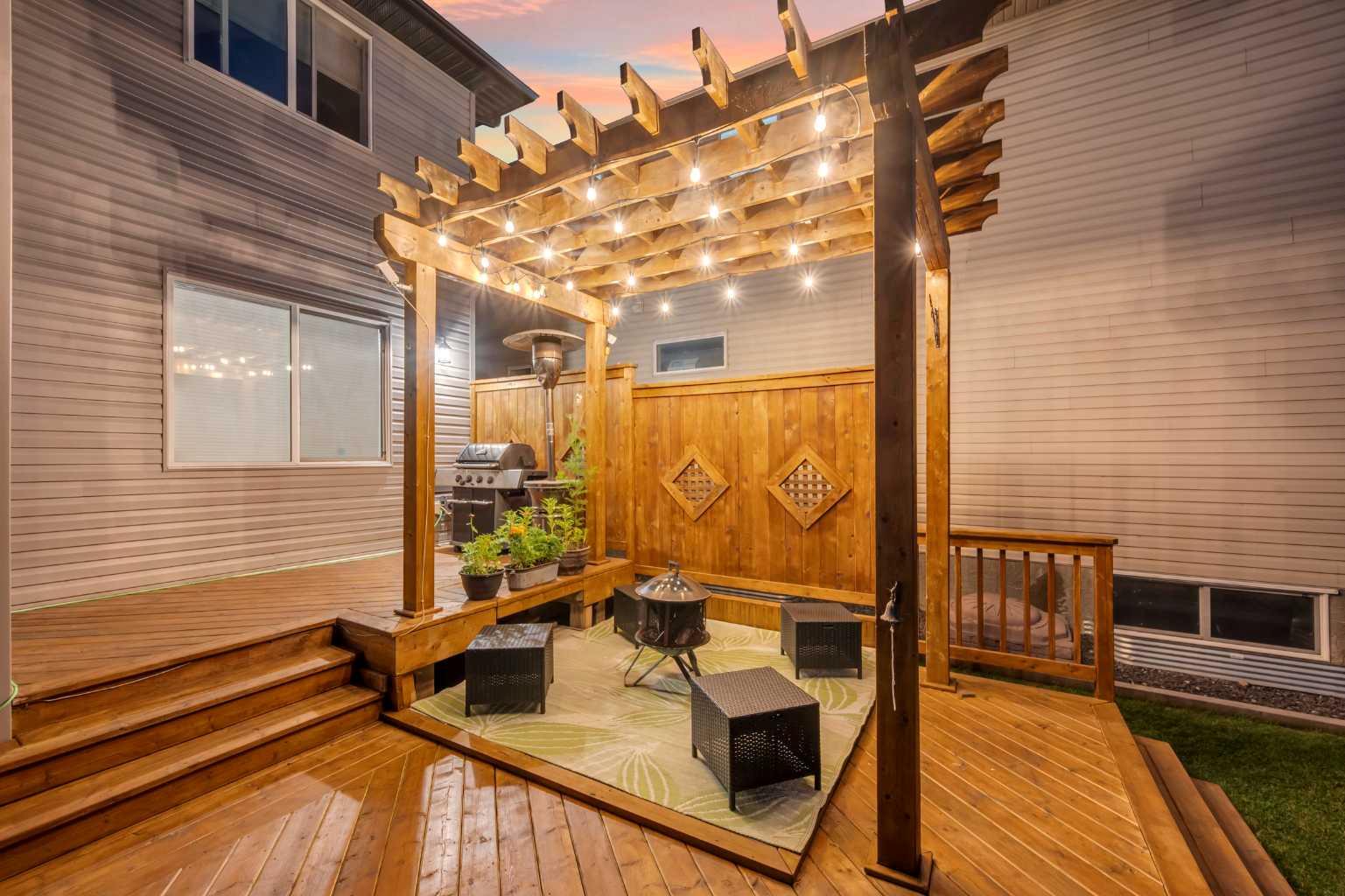 30 Skyview Shores Place NE