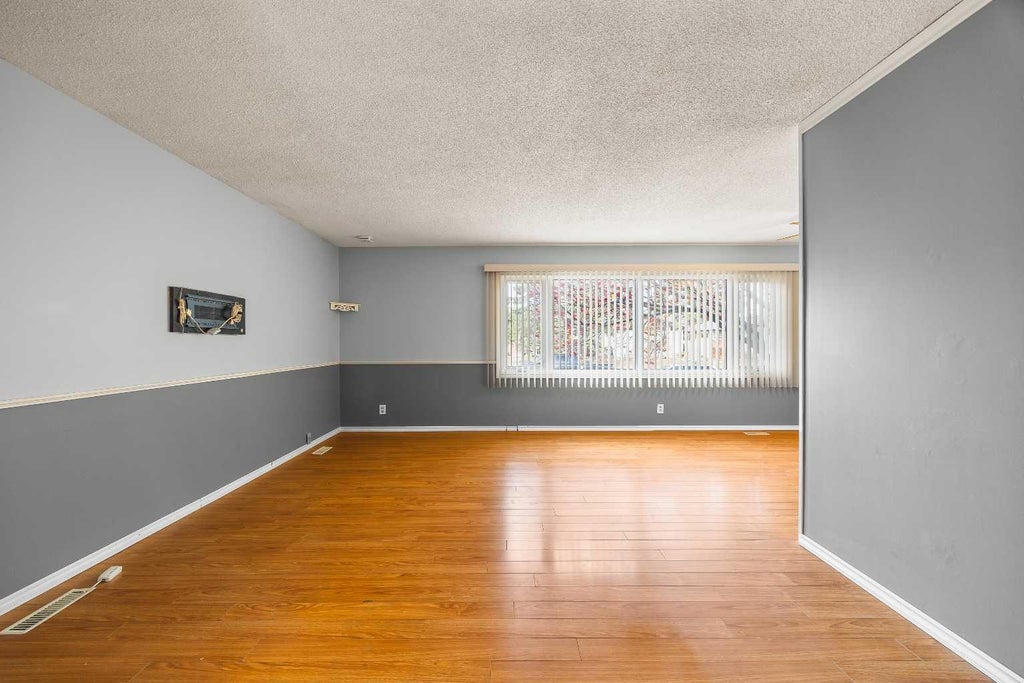 Photo of 272 Huntington Close NE, Calgary, AB T2K 5B3 (MLS # A2354116)