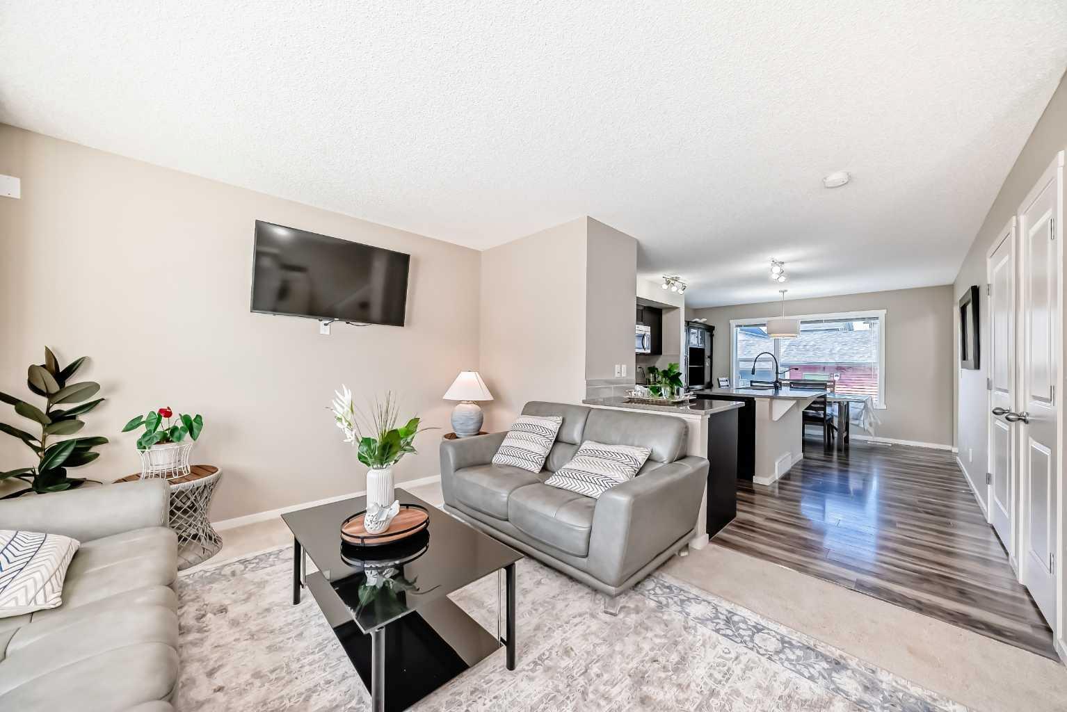 120 Evansridge Court NW
