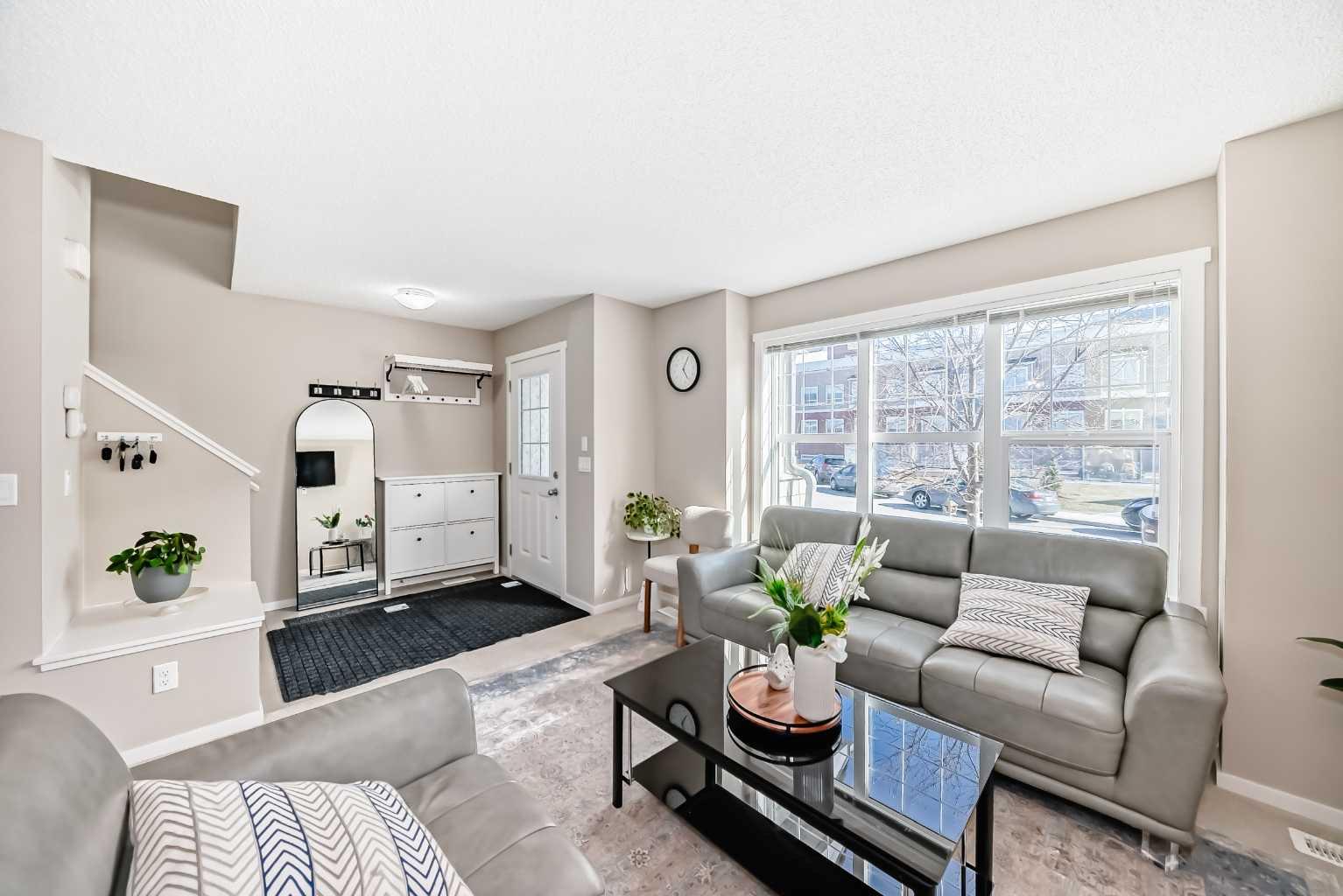 120 Evansridge Court NW