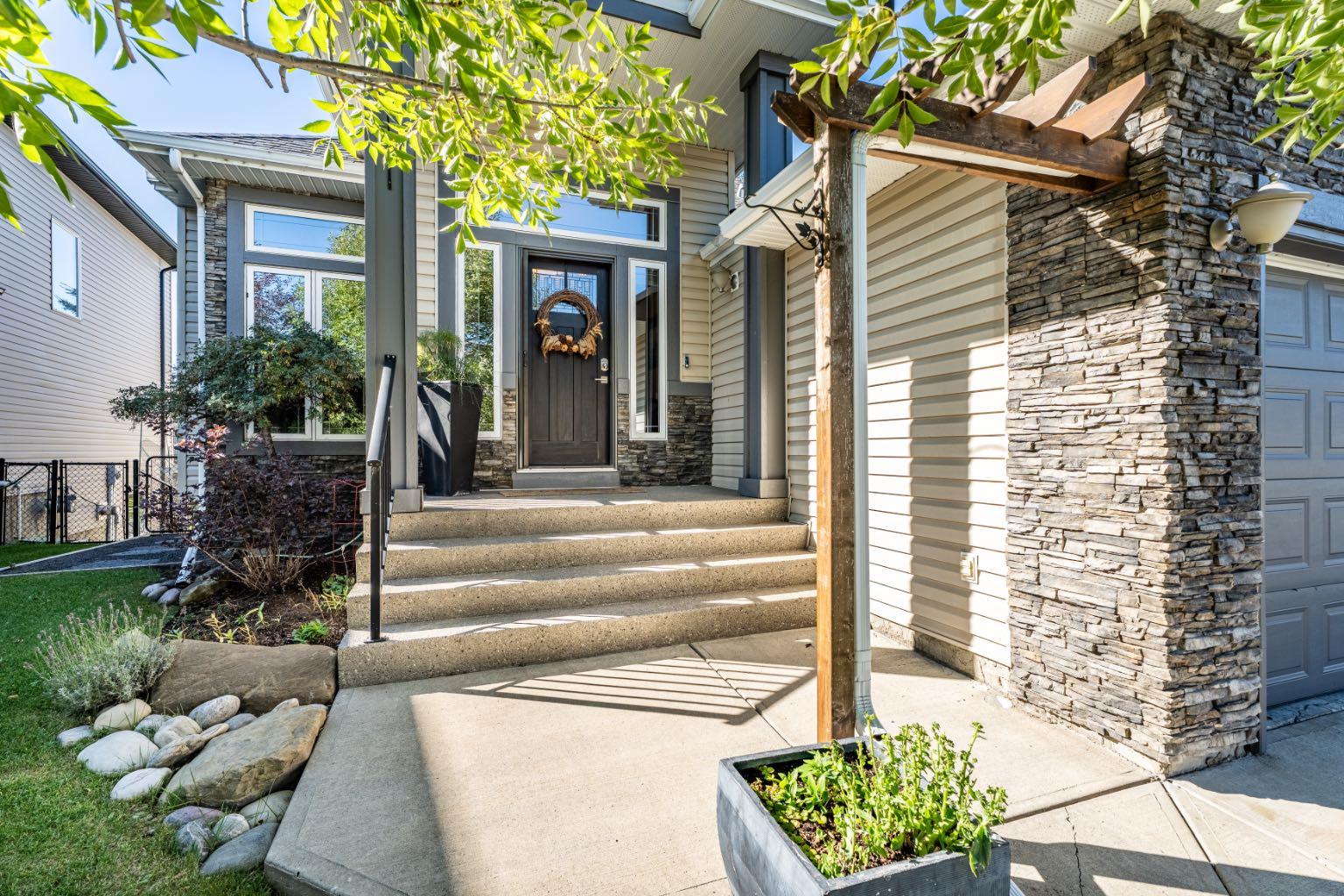 53 Crystal Green Drive
