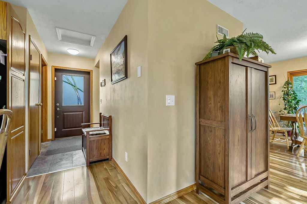 Photo of 652 North Royalite Way NE, Diamond Valley, AB T0L 2A0 (MLS # A2337825)