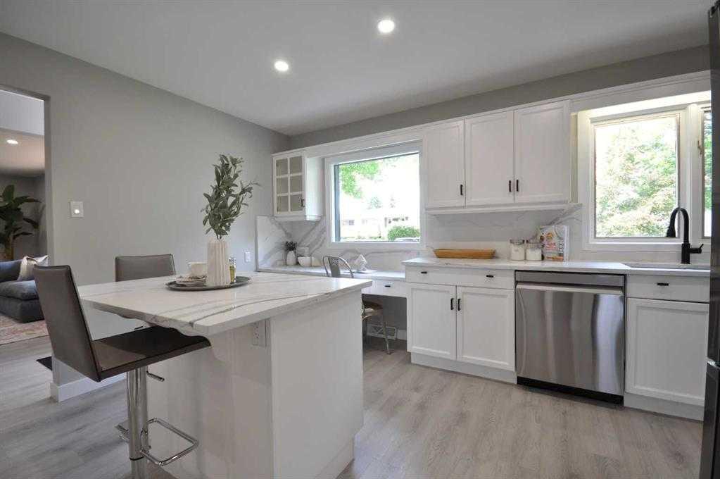 3824 Brooklyn Crescent NW