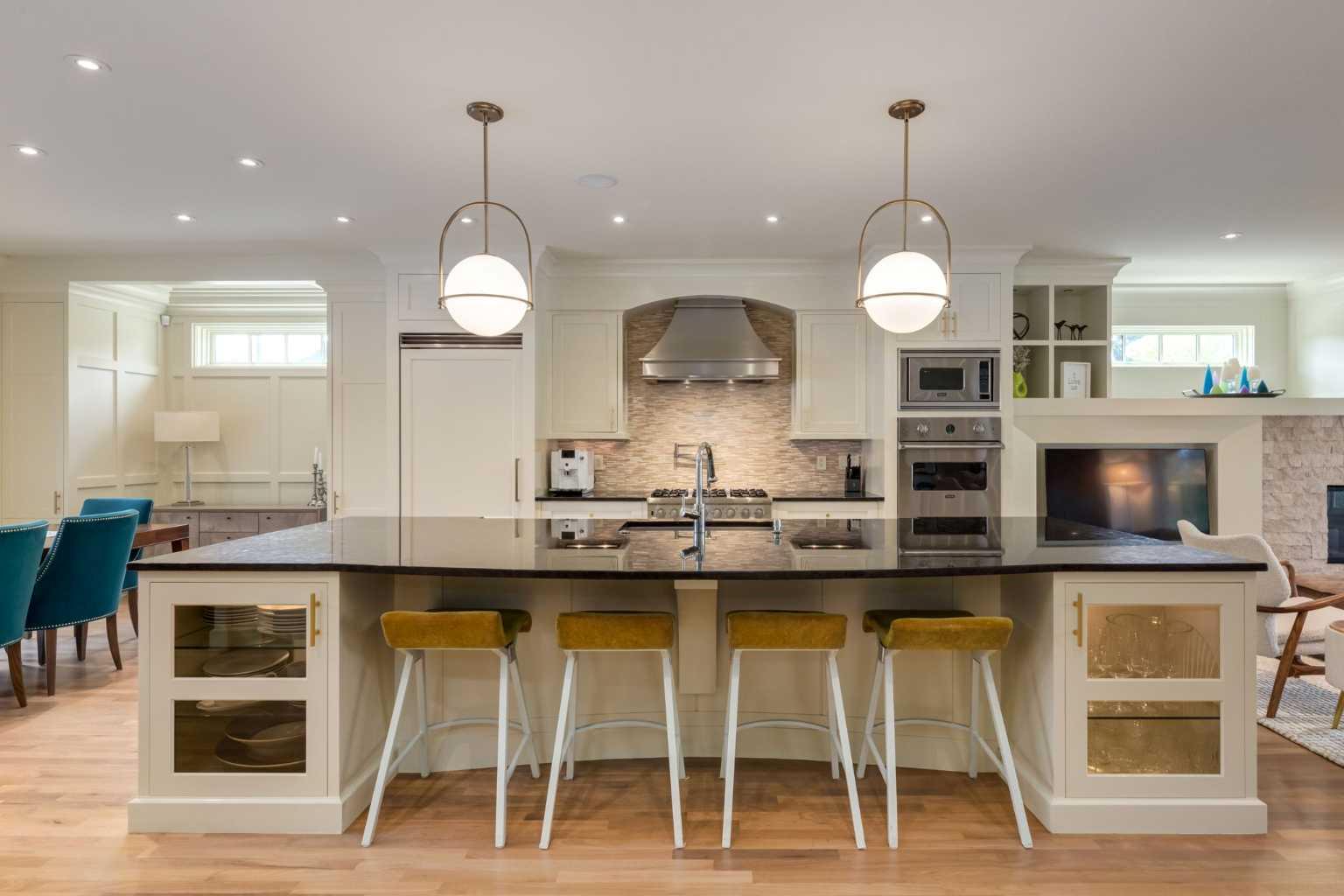 2339 Westmount Road NW