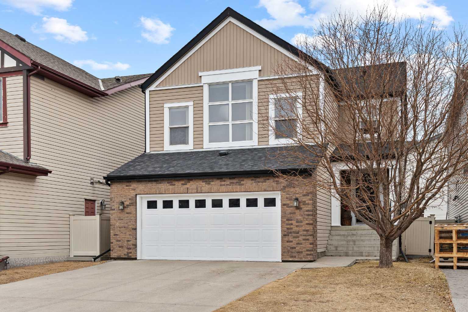 137 Copperleaf Bay SE