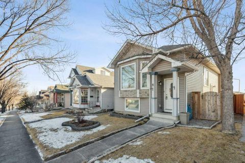 Photo of 11 Somervale Drive SW, Calgary, AB T2Y 3G3 (MLS # A2280433)