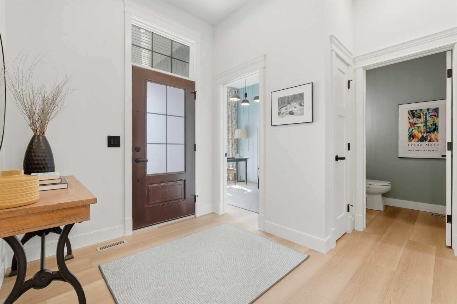 352 Coopersfield Rise SW