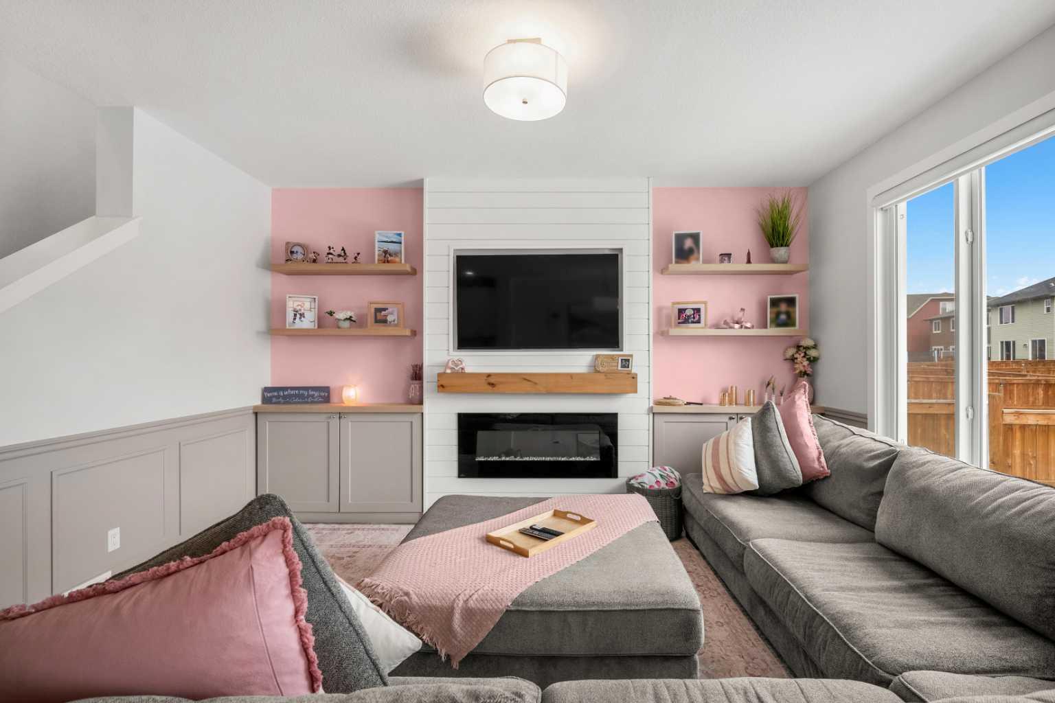 32 Paint Horse Crescent