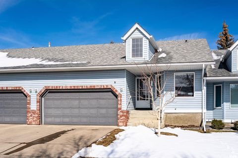 Photo of 216 Valley Ridge Heights NW, Calgary, AB T3B 5T3 (MLS # A2297751)