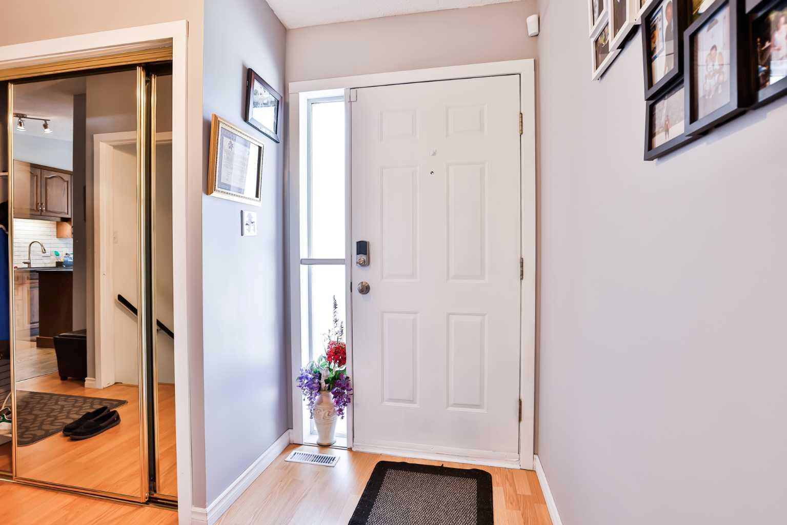 135 Jerry Potts Boulevard W 2