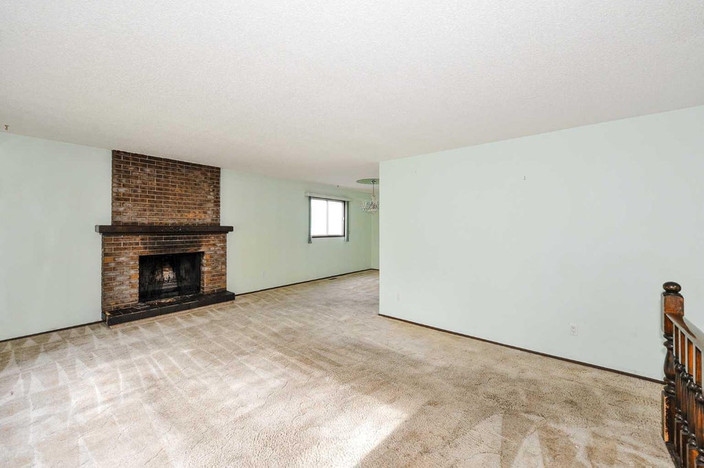 Photo of 6508 37 Avenue, Camrose, AB T4V 3J6 (MLS # A2347267)