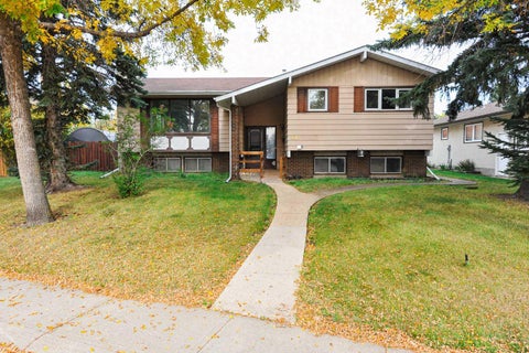 Photo of 6508 37 Avenue, Camrose, AB T4V 3J6 (MLS # A2347267)