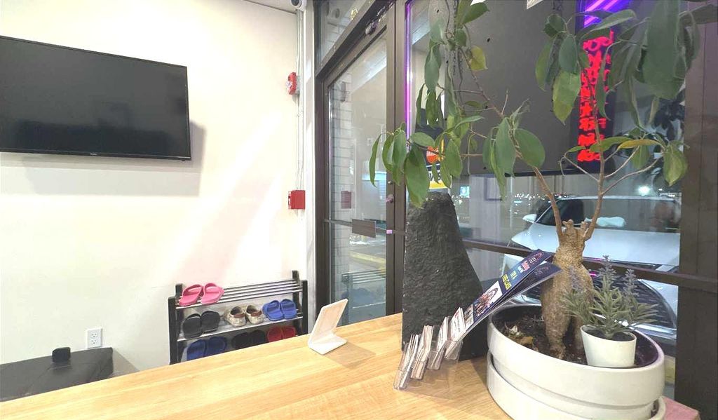 Photo of 4515 Macleod Trail SW #103, Calgary, AB T2G 0A5 (MLS # A2292217)