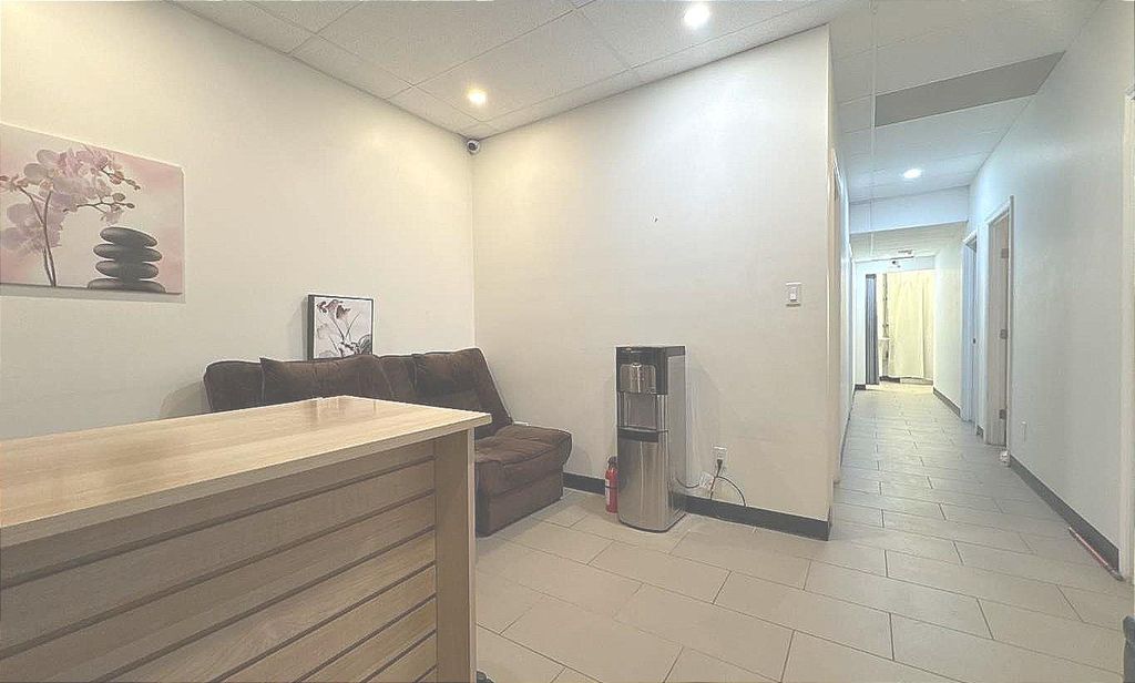 Photo of 4515 Macleod Trail SW #103, Calgary, AB T2G 0A5 (MLS # A2292217)