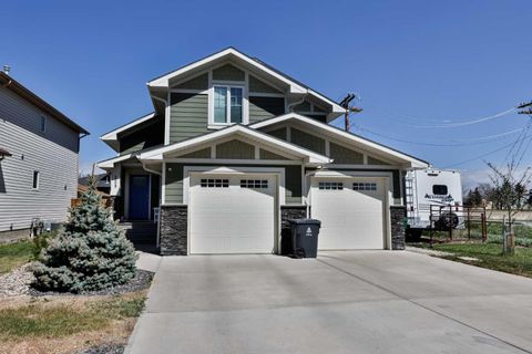 Photo of 223 Couleesprings Terrace S, Lethbridge, AB T1K 5P1 (MLS # A2310187)