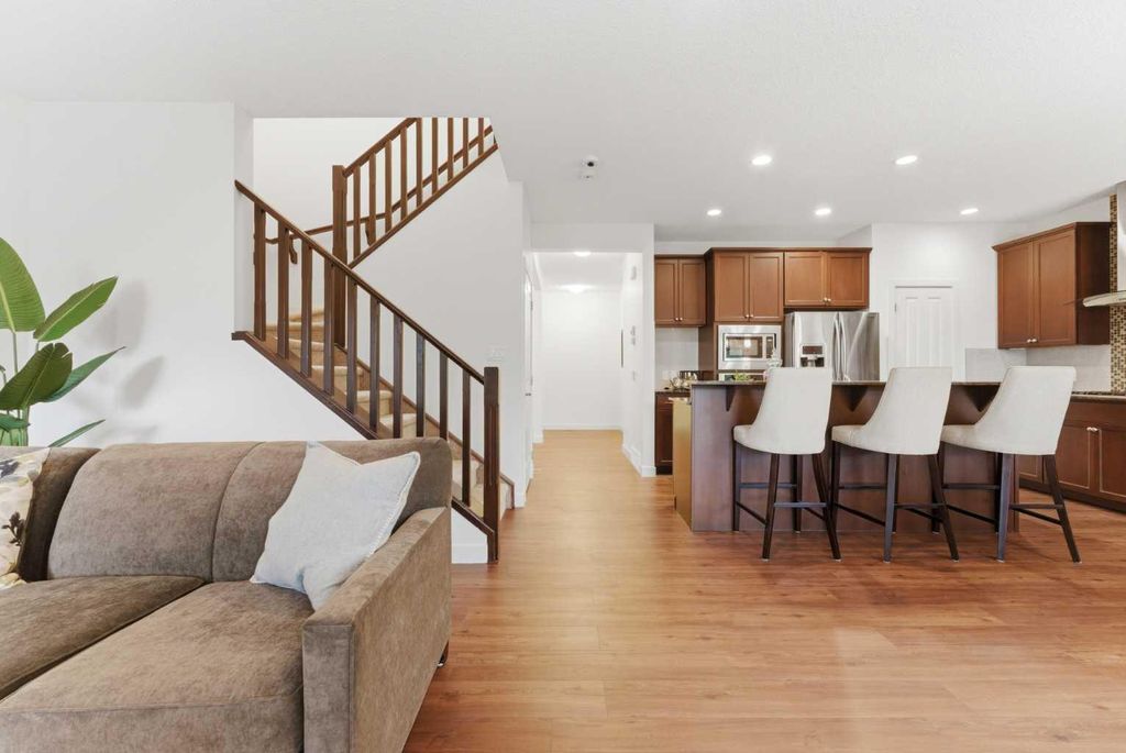 Photo of 102 Cranarch Common SE, Calgary, AB T3M 1M1 (MLS # A2319440)