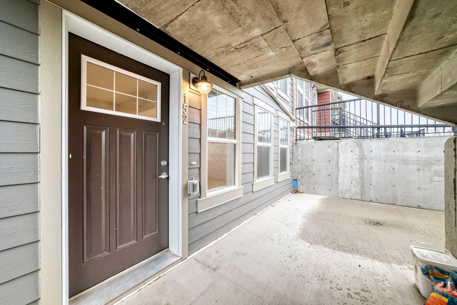 152 Cranbrook Square SE