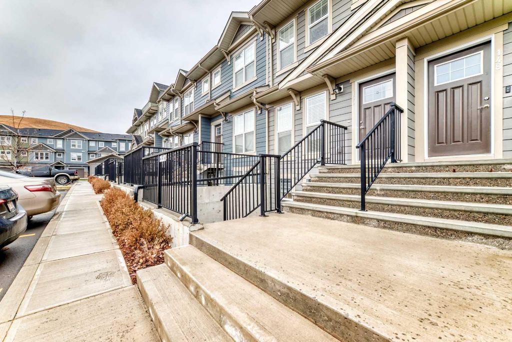 Photo of 152 Cranbrook Square SE, Calgary, AB T3M 3E3 (MLS # A2271991)