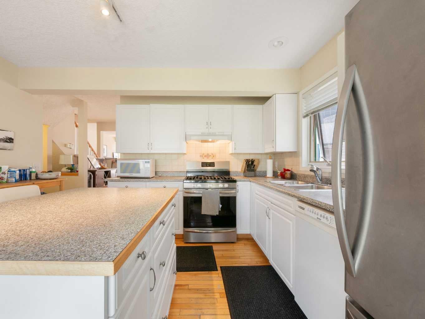 81 Prominence View SW