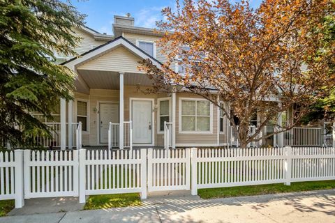 5 Country Village Landing NE Calgary AB T3K 5K1