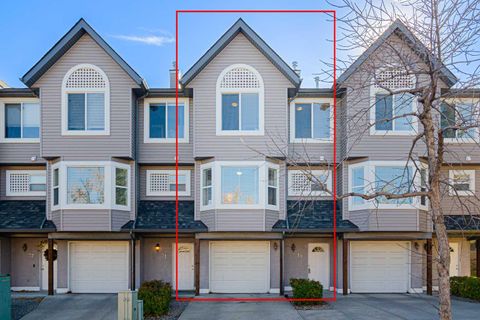 19 Sandarac Road NW Calgary AB T3K 5B4