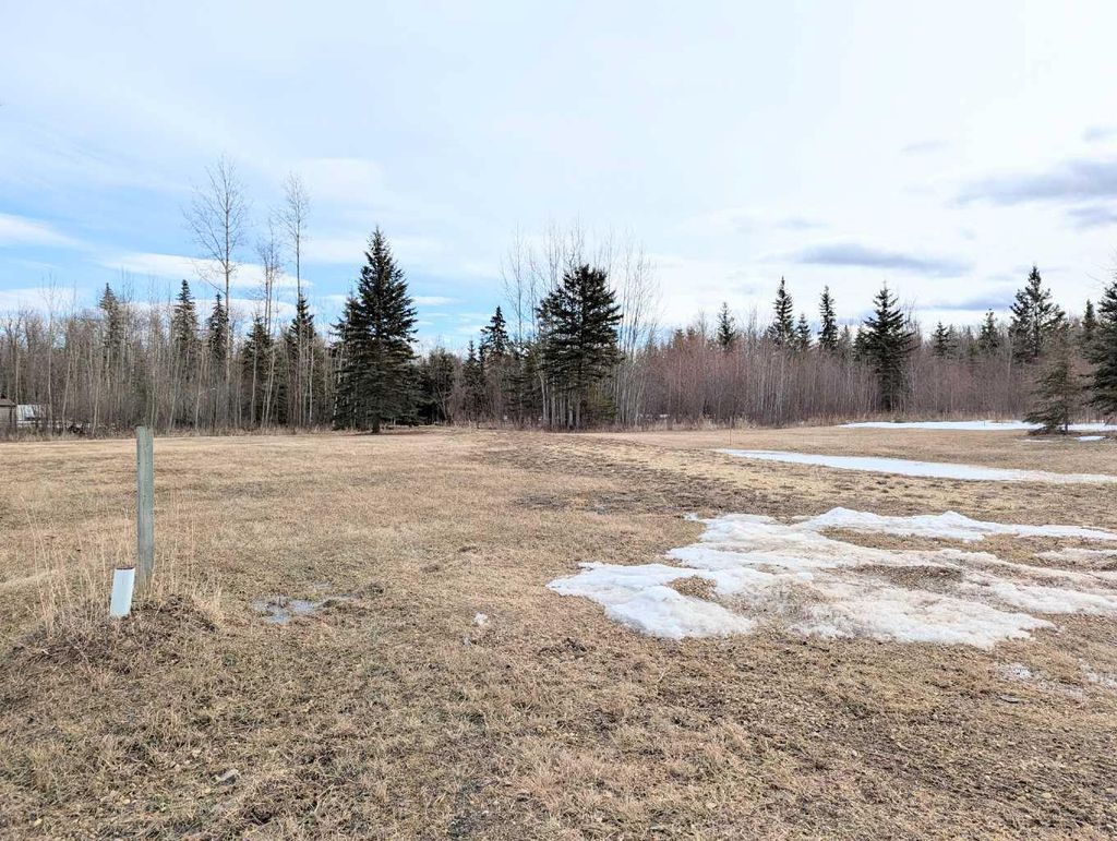 Photo of 6 Marina Way, Faust, AB T0G 0X0 (MLS # A2296824)