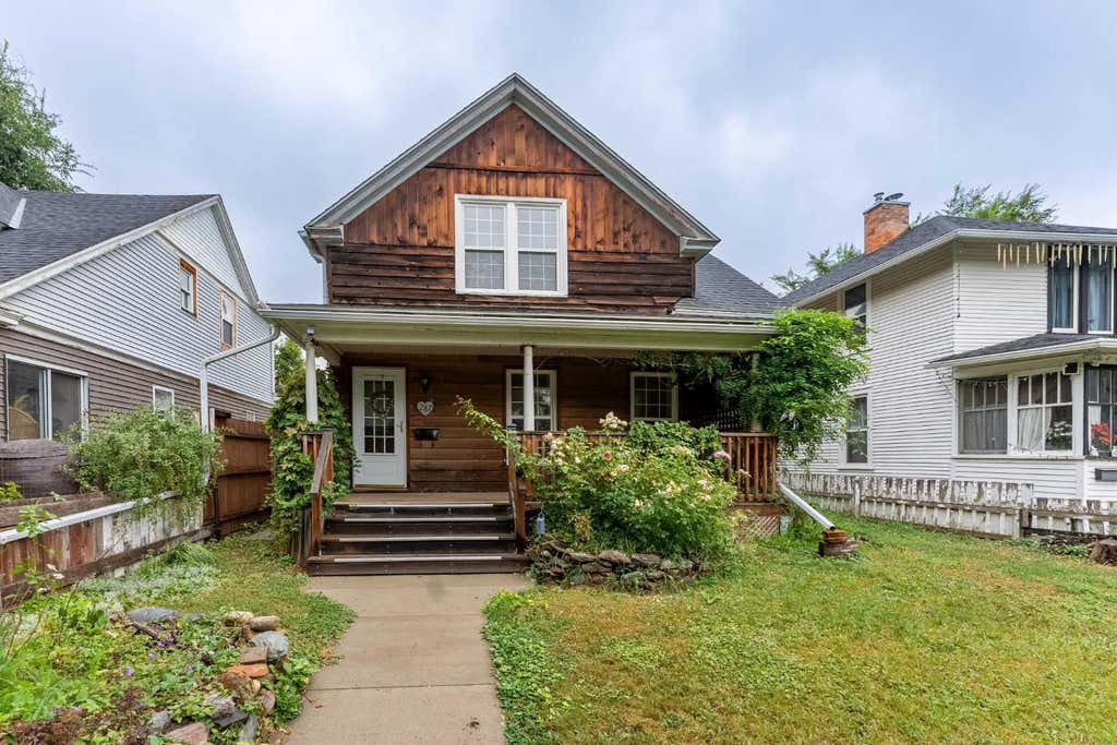 Photo of 287 7A Avenue S, Lethbridge, AB T1J 1N3 (MLS # A2337302)