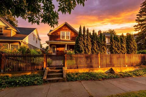 Photo of 287 7A Avenue S, Lethbridge, AB T1J 1N3 (MLS # A2337302)